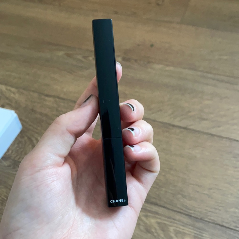 Chanel liquid eyeliner shade black
